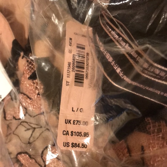 Victoria’s Secret -NWT - Very Sexy unlined bra - L - Picture 6 of 6